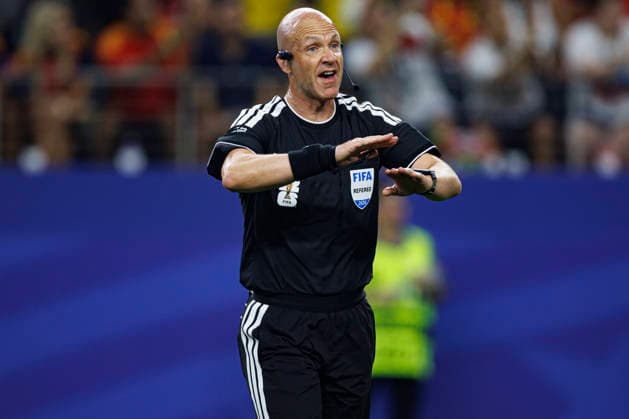 Anthony Taylor seen during FIFA World Cup, WM, Weltmeisterschaft, Fussball 2026 game between national teams of Portugal and Spain (Grzegorz Wajda Ball Raw Images) Arlington Dallas Stadium USA Copyright: xGrzegorzxWajdax grzegorzwajda_portugal_spain_2526_1-44
