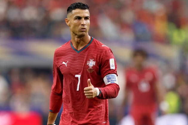 Portugal v Spain: Round of 16 - FIFA World Cup, WM, Weltmeisterschaft, Fussball 2026 Cristiano Ronaldo of Portugal with thumbs up during the FIFA World Cup 2026 Round Of 16 match between Portugal and Spain at Dallas Stadium on July 6, 2026 in Arlington, United States. Arlington Dallas Stadium TX United States Copyright: xAllstarxPicturexLibraryxLtdx