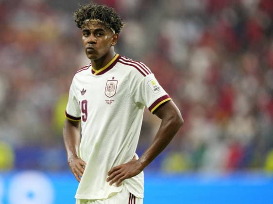 FIFA World Cup, WM, Weltmeisterschaft, Fussball 2026 - Round of 16 - Portugal vs Spain Lamine Yamal of Spain looks on during the FIFA World Cup 2026 Round of 16 match Portugal against Spain, in Dallas, USA, 06 July 2026. DALLAS United States  Copyright: xJEFFREYxMCWHORTERx