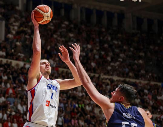Serbia v Bosnia - FIBA World Cup 2027 Qualifiers Nikola Jokic (L) of Serbia in action against Luka Garza of Bosnia and Herzegovina during the FIBA World Cup 2027 Qualifiers match between Serbia and Bosnia and Herzegovina at Aleksandar Nikolic Hall on July 06, 2026 in Belgrade, Serbia. Belgrade Serbia Copyright: xSrdjanxStevanovicx x