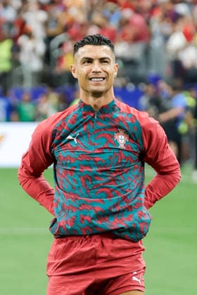 Cristiano Ronaldo of Portugal looks on during the warm-up prior to the FIFA Men’s World Cup 2026 round of 16 football match between Portugal and Spain at Dallas Stadium, in Arlington on July 06th 2026 (Photo by Leo Barrilari SPP)  Copyright: xLeoxBarrilari SPPx Sportspressphoto_SPR186329