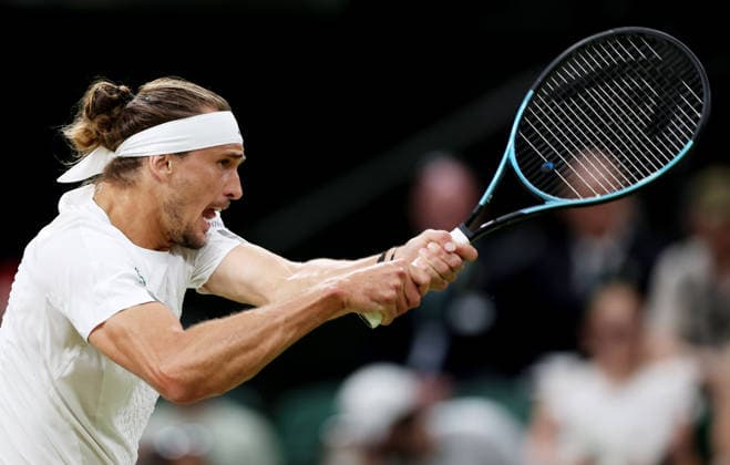 Alexander Zverev in action during his fourth round match. Wimbledon Tennis Championships, Day 8, The All England Lawn Tennis and Croquet Club, London, UK - 06 Jul 2026London The All England Lawn Tennis and United Kingdom  Copyright: xKieranxMcManus Shutterstockx 16978024ho