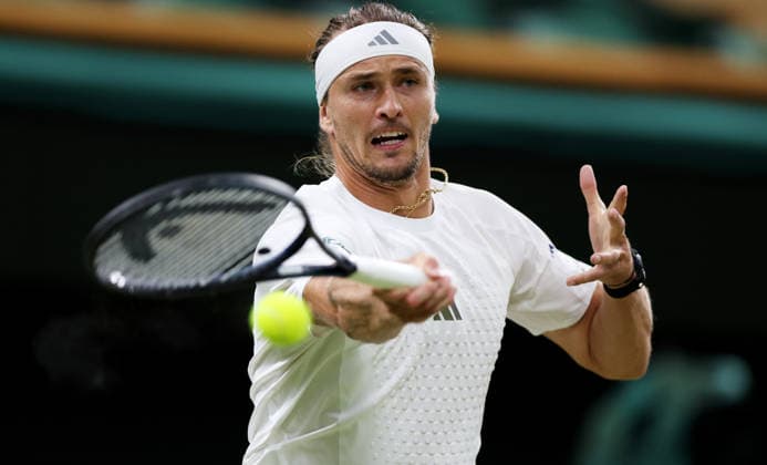 Alexander Zverev in action during his fourth round match. Wimbledon Tennis Championships, Day 8, The All England Lawn Tennis and Croquet Club, London, UK - 06 Jul 2026London The All England Lawn Tennis and United Kingdom  Copyright: xKieranxMcManus Shutterstockx 16978024hj