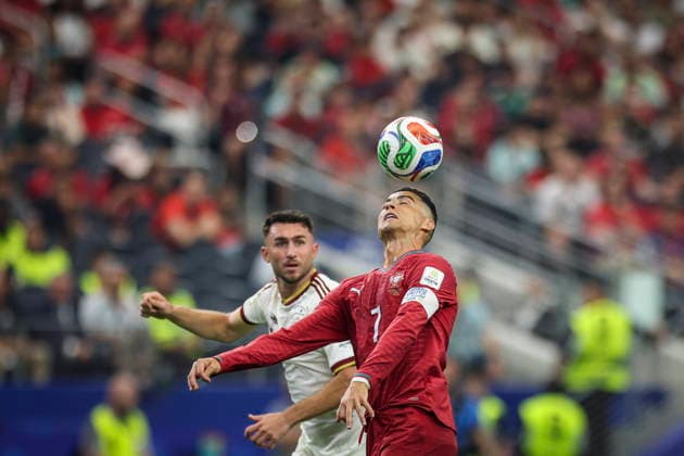 FIFA World Cup, WM, Weltmeisterschaft, Fussball 2026 - Round of 16 - Portugal vs Spain Portugal s Cristiano Ronaldo (R) in action against Spain s Aymeric Laporte during the FIFA World Cup 2026 Round of 16 match Portugal against Spain, in Dallas, Texas, USA, 06 July 2026. Arlington United States  Copyright: xMIGUELxA.xLOPESx