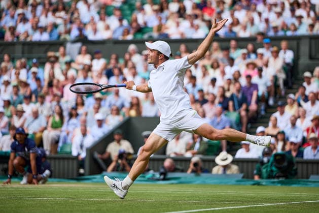 July 6, 2026, London, London, Great Britain: Arthur Fery of Great Britain returns with backhand during The Championships Wimbledon , 6.7.2026 in London (All England Lawn Tennis and Croquet Club), Great Britain Tennis 2026: Grand Slam: The Championships Wimbledon: 8th Day: 4th Round: FERY 7:5 3:6 4:6 6:4 7:6 DIMITROV  - ZUMAs343 20260706_zsp_s343_124 Copyright: xMathiasxSchulzx