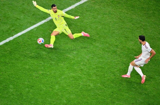 FIFA World Cup, WM, Weltmeisterschaft, Fussball 2026 - Round of 16 - Portugal vs Spain Mikel Merino of Spain scores the 1-0 during the FIFA World Cup 2026 Round of 16 match Portugal against Spain, in Dallas, USA, 06 July 2026. DALLAS United States  Copyright: xSAMxWASSONx