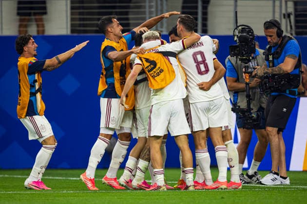 Players of Spain seen celebrating after goal from Mikel Merino during FIFA World Cup, WM, Weltmeisterschaft, Fussball 2026 game between national teams of Portugal and Spain (Grzegorz Wajda Ball Raw Images) Arlington Dallas Stadium USA Copyright: xGrzegorzxWajdax grzegorzwajda_portugal_spain_2526_5-7