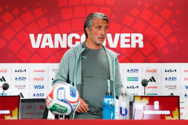 FIFA World Cup, WM, Weltmeisterschaft, Fussball 2026 - Switzerland press conference, PK, Pressekonferenz Switzerland s head coach Murat Yakin attends a press conference one day ahead of the FIFA World Cup 2026 Round of 16 match between Switzerland and Colombia, in Vancouver, Canada, Monday, 06 July 2026. VANCOUVER Canada  Copyright: xPETERxKLAUNZERx