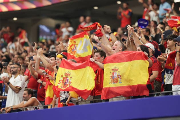 July 6, 2026, Arlington, Texas, USA: Spain fans react after the 2026 FIFA World Cup, WM, Weltmeisterschaft, Fussball round of 16 match between Spain and Portugal at Dallas Stadium in Arlington, Texas. Spain defeated Portugal, 1-0. Arlington USA - ZUMAh193 20260706_zsp_h193_092 Copyright: xDanielxMcGregor-Huyerx