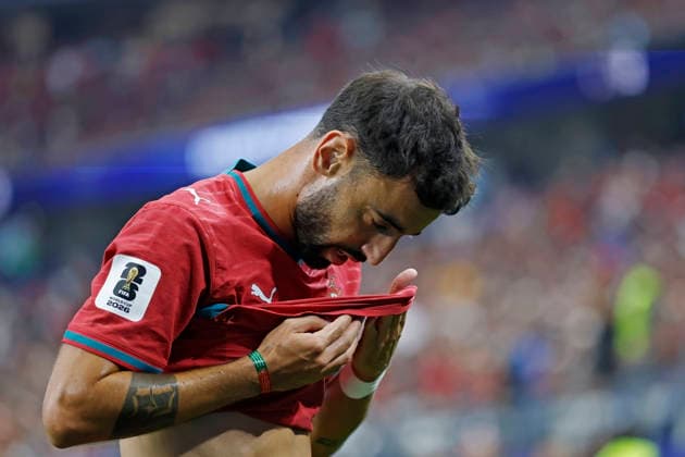 July 6, 2026, Arlington, Texas, United States: Bruno Fernandes of Portugal laments during the match between Portugal and Spain for the round of 16 the FIFA World Cup, WM, Weltmeisterschaft, Fussball 2026, at Dallas Stadium (AT&T Stadium), in Arlington, Dallas, United States on July 06, 2026. Photo: DiaEsportivo Arlington United States - ZUMAh208 20260706_zsp_h208_048 Copyright: xHeulerxAndreyx