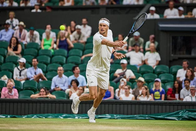 July 7, 2026, London, London, Great Britain: Alexander Zverev of Germany returns with backhand during The Championships Wimbledon , 6.7.2026 in London (All England Lawn Tennis and Croquet Club), Great Britain Tennis 2026: Grand Slam: The Championships Wimbledon: 8th Day: 4th Round: ZVEREV Vs LECHECKA  - ZUMAs343 20260707_zsp_s343_014 Copyright: xMathiasxSchulzx