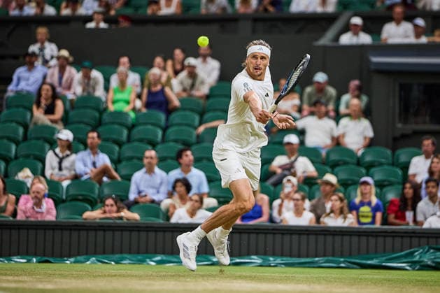 July 7, 2026, London, London, Great Britain: Alexander Zverev of Germany returns with backhand during The Championships Wimbledon , 6.7.2026 in London (All England Lawn Tennis and Croquet Club), Great Britain Tennis 2026: Grand Slam: The Championships Wimbledon: 8th Day: 4th Round: ZVEREV Vs LECHECKA  - ZUMAs343 20260707_zsp_s343_026 Copyright: xMathiasxSchulzx