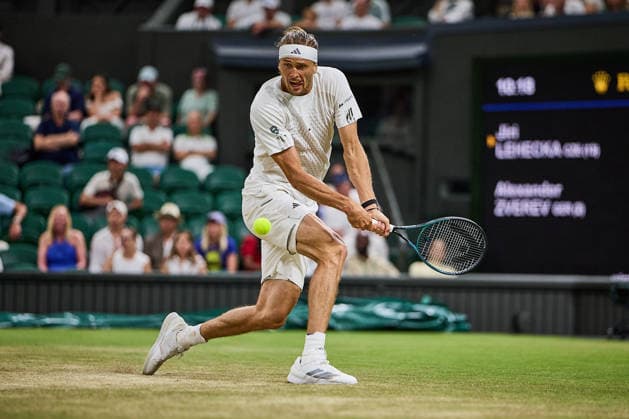 July 7, 2026, London, London, Great Britain: Alexander Zverev of Germany returns with backhand during The Championships Wimbledon , 6.7.2026 in London (All England Lawn Tennis and Croquet Club), Great Britain Tennis 2026: Grand Slam: The Championships Wimbledon: 8th Day: 4th Round: ZVEREV Vs LECHECKA  - ZUMAs343 20260707_zsp_s343_027 Copyright: xMathiasxSchulzx