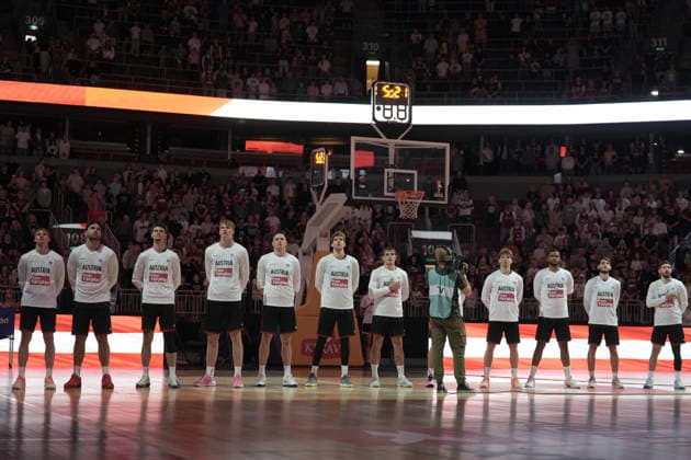 Basketball Latvia-Austria, Riga, Latvia, 06.07.2026, basket, basketball Team Austria players stand for the anthem during FIBA World Cup 2027 European qualifiers group F game between Latvia™s and Austria™s national basketball teams. Riga, Latvia, 06.07.2026. Photo: Roman Koksarov (RKF) Riga Latvia Copyright: xRomanxKoksarovx baskLAT-AUT20260706rk136.JPG
