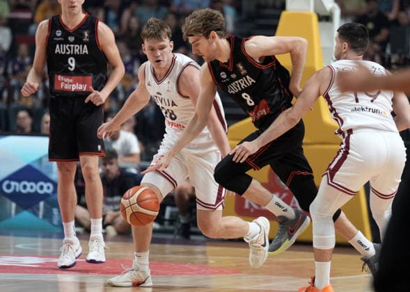 Basketball Latvia-Austria, Riga, Latvia, 06.07.2026, basket, basketball Florian Koppel of Austria and Marcis Steinbergs of Latvia in action during FIBA World Cup 2027 European qualifiers group F game between Latvia™s and Austria™s national basketball teams. Riga, Latvia, 06.07.2026. Photo: Roman Koksarov (RKF) Riga Latvia Copyright: xRomanxKoksarovx baskLAT-AUT20260706rk284.JPG