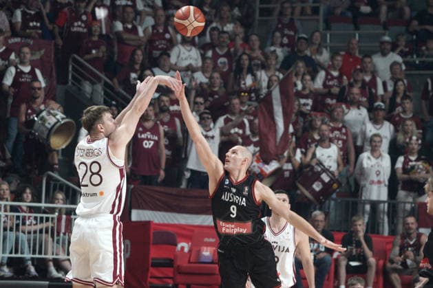 Basketball Latvia-Austria, Riga, Latvia, 06.07.2026, basket, basketball Marcis Steinbergs of Latvia and Edi Patekar of Austria in action during FIBA World Cup 2027 European qualifiers group F game between Latvia™s and Austria™s national basketball teams. Riga, Latvia, 06.07.2026. Photo: Roman Koksarov (RKF) Riga Latvia Copyright: xRomanxKoksarovx baskLAT-AUT20260706rk893.JPG