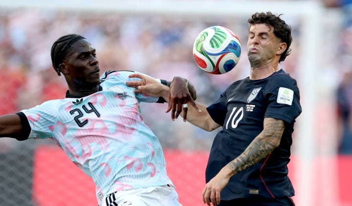 FIFA World Cup, WM, Weltmeisterschaft, Fussball 2026 - Round of 16 - USA vs Belgium Amadou Onana (L) of Belgium and Christian Pulisic of USA in action during the FIFA World Cup 2026 Round of 16 match USA against Belgium, in Seattle, USA, 06 July 2026. SEATTLE United States  Copyright: xCHRISTOPHERxTORRESx