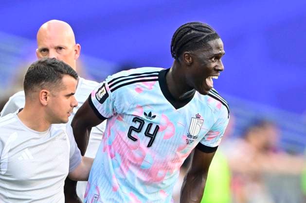USA vs Belgium - FIFA World Cup, WM, Weltmeisterschaft, Fussball 2026 SEATTLE, UNITED STATES OF AMERICA - JULY 06 : Onana Amadou midfielder of Belgium injured leaving the field pictured during the FIFA World Cup 2026 round of 16 match between the United States of America and Belgium at the Lumen Field stadium on July 6, 2026 in Seattle, United States of America, 06 07 2026 Seattle United States of America  Copyright: xJanxDexMeuleneirx