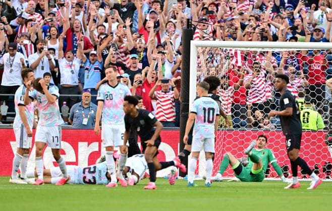 Belgium s goalkeeper Thibaut Courtois pictured as US Malik Tillman scores a goal during a soccer game between the USA and Belgian national team, Nationalteam Red Devils, on Monday 06 July 2026, at the Seattle Field, in Seattle, a 1 8 finals game in the FIFA World Cup, WM, Weltmeisterschaft, Fussball 2026. DIRKxWAEM  x180553279x