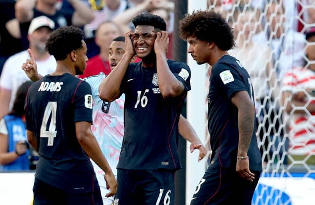 FIFA World Cup, WM, Weltmeisterschaft, Fussball 2026 - Round of 16 - USA vs Belgium Alex Freeman (C) of USA reacts during the FIFA World Cup 2026 Round of 16 match USA against Belgium, in Seattle, USA, 06 July 2026. SEATTLE United States  Copyright: xCHRISTOPHERxTORRESx