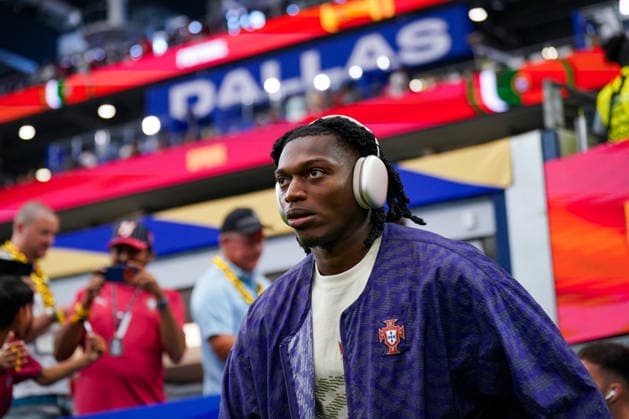 USA: Fussball FIFA World Cup, WM, Weltmeisterschaft, Fussball 2026, Achtelfinale - Spanien vs Portugal - AT&T Stadium (Dallas Stadium) in Arlington: Rafael Leao Rafael Leao (Portugal 17) Copyright: xJOERANxSTEINSIEKx