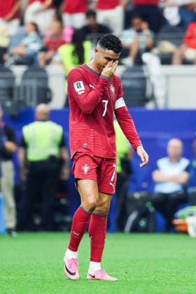July 6, 2026, Arlington, Tx, United States: Cristiano Ronaldo cries after Portugal s 1-0 defeat to Spain the Round of 16 match at the FIFA World Cup, WM, Weltmeisterschaft, Fussball at Dallas Stadium, in Texas, United States, on Monday, July 06, 2026. Arlington United States - ZUMAv122 20260706_aap_v122_106 Copyright: xWilliamxVolcovx