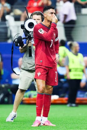 July 6, 2026, Arlington, Tx, United States: Cristiano Ronaldo cries after Portugal s 1-0 defeat to Spain the Round of 16 match between Portugal and Spain at the FIFA World Cup, WM, Weltmeisterschaft, Fussball at Dallas Stadium, in Texas, United States, on Monday, July 06, 2026. FIFA World Cup 2026 - Round Of 16 - Portugal V Spain  - ZUMAv122 20260706_aap_v122_074 Copyright: xWilliamxVolcovx
