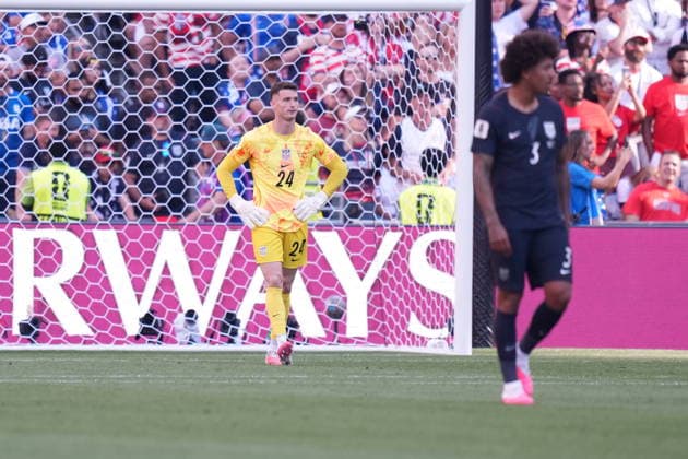 USA v Belgium - FIFA World Cup, WM, Weltmeisterschaft, Fussball 2026 - Round of 16 SEATTLE, USA - JULY 6: Matt Freese (24) of USA reacts after conceding a goal during the 2026 FIFA World Cup Round of 16 match between USA and Belgium at Lumen Field (Seattle Stadium) in Seattle, Washington, United States on July 6, 2026. Ercin Erturk Anadolu Washington United States. Editorial use only. Please get in touch for any other usage.  Copyright: x2026xAnadoluxErcinxErturkx