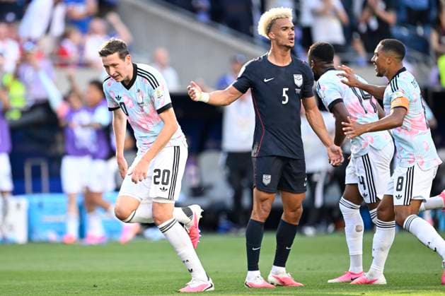 USA vs Belgium - FIFA World Cup, WM, Weltmeisterschaft, Fussball 2026 SEATTLE, UNITED STATES OF AMERICA - JULY 06 : Vanaken Hans midfielder of Belgium celebrates scoring a goal pictured during the FIFA World Cup 2026 round of 16 match between the United States of America and Belgium at the Lumen Field stadium on July 6, 2026 in Seattle, United States of America, 06 07 2026 Seattle United States of America  Copyright: xNicoxVereeckenx