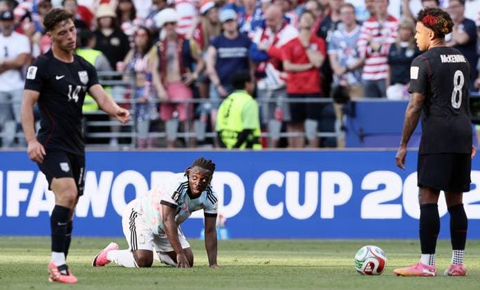 Belgium s Jeremy Doku pictured during a soccer game between the USA and Belgian national team, Nationalteam Red Devils, on Monday 06 July 2026, at the Seattle Field, in Seattle, a 1 8 finals game in the FIFA World Cup, WM, Weltmeisterschaft, Fussball 2026. BRUNOxFAHY  x180554805x