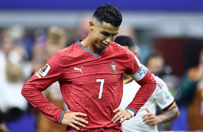 Cristiano Ronaldo of Portugal reacts Portugal v Spain 2026 FIFA World Cup, WM, Weltmeisterschaft, Fussball Round of 16, Football, Dallas Stadium, Arlington, Texas, USA - 06 Jul 2026Arlington Dallas Stadium Texas (TX) United States of America  Copyright: xMichaelxZemanek Shutterstockx 16980007ck