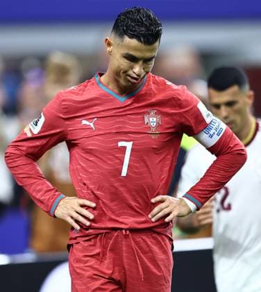 Cristiano Ronaldo of Portugal reacts Portugal v Spain 2026 FIFA World Cup, WM, Weltmeisterschaft, Fussball Round of 16, Football, Dallas Stadium, Arlington, Texas, USA - 06 Jul 2026Arlington Dallas Stadium Texas (TX) United States of America  Copyright: xMichaelxZemanek Shutterstockx 16980007cl