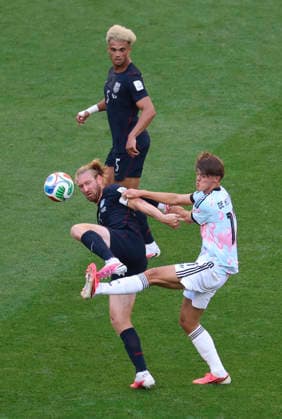 (260707) -- SEATTLE, July 7, 2026 -- Tim Ream (L, bottom) of the United States vies with Charles De Ketelaere of Belgium during the round of 16 match between the United States and Belgium at the 2026 FIFA World Cup, WM, Weltmeisterschaft, Fussball at Seattle Stadium in Seattle, the United States, July 6, 2026. ) (SP)U.S.-SEATTLE-FOOTBALL-FIFA WORLD CUP-ROUND OF 16-USA VS BEL BaixXuefei 