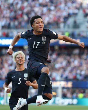 (260707) -- SEATTLE, July 7, 2026 -- Malik Tillman (R) of the United States celebrates scoring during the round of 16 match between the United States and Belgium at the 2026 FIFA World Cup, WM, Weltmeisterschaft, Fussball at Seattle Stadium in Seattle, the United States, July 6, 2026. ) (SP)U.S.-SEATTLE-FOOTBALL-FIFA WORLD CUP-ROUND OF 16-USA VS BEL MaoxSiqian 