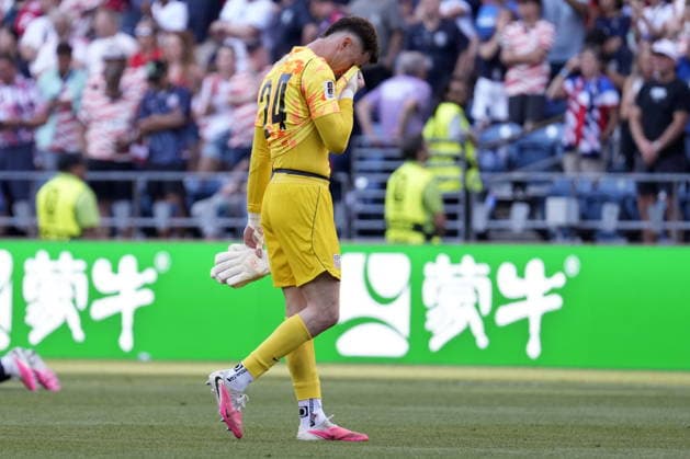 FIFA World Cup, WM, Weltmeisterschaft, Fussball 2026 - Round of 16 - USA vs Belgium Goalkeeper Matt Freese of USA shows disappointment after losing the FIFA World Cup 2026 Round of 16 match USA against Belgium, in Seattle, Washington, USA, 06 July 2026. SEATTLE United States  Copyright: xSTEPHENxBRASHEARx