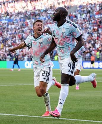 Belgium s Timothy Castagne and Belgium s Romelu Lukaku celebrate after scoring during a soccer game between the USA and Belgian national team, Nationalteam Red Devils, on Monday 06 July 2026, at the Seattle Field, in Seattle, a 1 8 finals game in the FIFA World Cup, WM, Weltmeisterschaft, Fussball 2026. BRUNOxFAHY  x180555384x