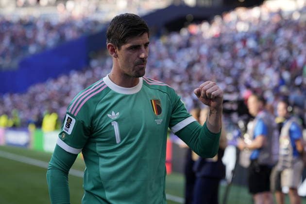 FIFA World Cup, WM, Weltmeisterschaft, Fussball 2026 - Round of 16 - USA vs Belgium Goalkeeper Thibaut Courtois of Belgium greets supporters after winning the FIFA World Cup 2026 Round of 16 match USA against Belgium, in Seattle, Washington, USA, 06 July 2026. SEATTLE United States  Copyright: xSTEPHENxBRASHEARx