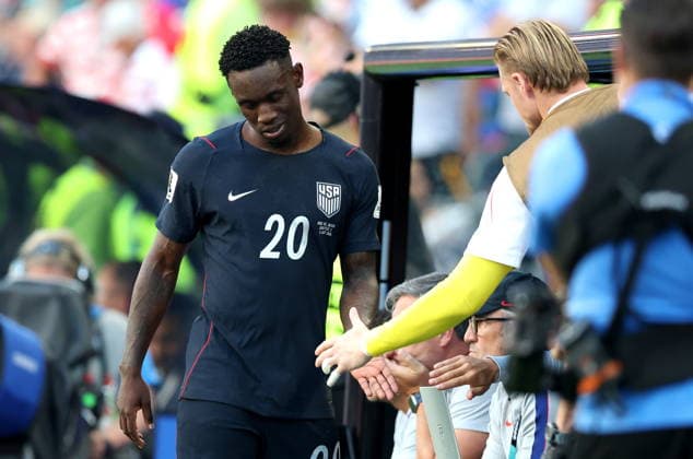 FIFA World Cup, WM, Weltmeisterschaft, Fussball 2026 - Round of 16 - USA vs Belgium Folarin Balogun (L) of USA is taken off in the second half during the FIFA World Cup 2026 Round of 16 match USA against Belgium, in Seattle, USA, 06 July 2026. SEATTLE United States  Copyright: xCHRISTOPHERxTORRESx
