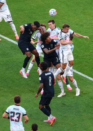 (260707) -- SEATTLE, July 7, 2026 -- Players of both teams battle for the ball during the round of 16 match between the United States and Belgium at the 2026 FIFA World Cup, WM, Weltmeisterschaft, Fussball at Seattle Stadium in Seattle, the United States, July 6, 2026. ) (SP)U.S.-SEATTLE-FOOTBALL-FIFA WORLD CUP-ROUND OF 16-USA VS BEL BaixXuefei 