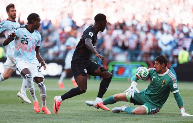 (260707) -- SEATTLE, July 7, 2026 -- Thibaut Courtois (R), goalkeeper of Belgium, makes a save from Folarin Balogun (2nd R) of the United States during the round of 16 match between the United States and Belgium at the 2026 FIFA World Cup, WM, Weltmeisterschaft, Fussball at Seattle Stadium in Seattle, the United States, July 6, 2026. ) (SP)U.S.-SEATTLE-FOOTBALL-FIFA WORLD CUP-ROUND OF 16-USA VS BEL XuxChang 