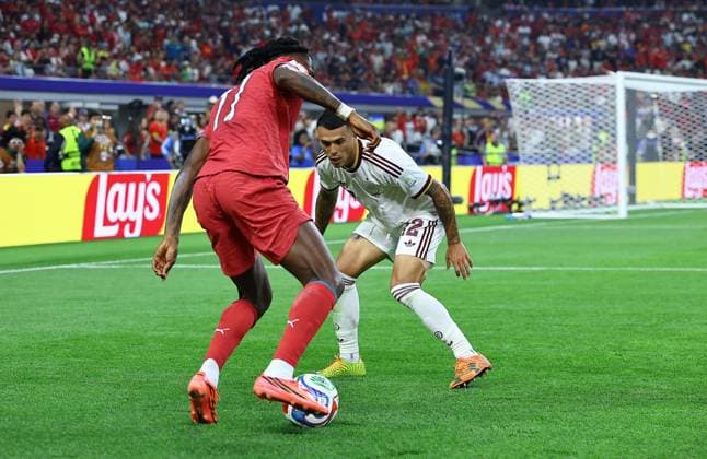 Pedro Porro of Spain Portugal v Spain 2026 FIFA World Cup, WM, Weltmeisterschaft, Fussball Round of 16, Football, Dallas Stadium, Arlington, Texas, USA - 06 Jul 2026Arlington Dallas Stadium Texas (TX) United States of America  Copyright: xMichaelxZemanek Shutterstockx 16980007dg