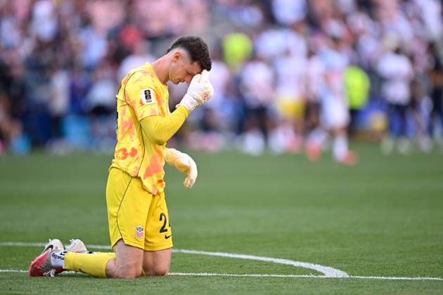 USA vs Belgium - FIFA World Cup, WM, Weltmeisterschaft, Fussball 2026 SEATTLE, UNITED STATES OF AMERICA - JULY 06 : Freese Matt goalkeeper of USA looks dejected after during the FIFA World Cup 2026 round of 16 match between the United States of America and Belgium at the Lumen Field stadium on July 6, 2026 in Seattle, United States of America, 06 07 2026 Seattle United States of America  Copyright: xNicoxVereeckenx