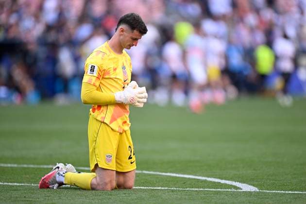 USA vs Belgium - FIFA World Cup, WM, Weltmeisterschaft, Fussball 2026 SEATTLE, UNITED STATES OF AMERICA - JULY 06 : Freese Matt goalkeeper of USA looks dejected after during the FIFA World Cup 2026 round of 16 match between the United States of America and Belgium at the Lumen Field stadium on July 6, 2026 in Seattle, United States of America, 06 07 2026 Seattle United States of America  Copyright: xNicoxVereeckenx