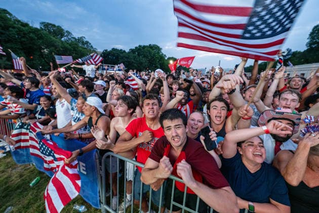 July 6, 2026, Washington, District Of Columbia, United States: Fans celebrate after Team USA scores its lone goal against Belgium during a FIFA World Cup, WM, Weltmeisterschaft, Fussball watch party on the National Mall in Washington, D.C. Team USA Fans Watch Belgium Match On The National Mall  - ZUMAk206 20260706_znp_k206_004 Copyright: xMattxKaminskyx