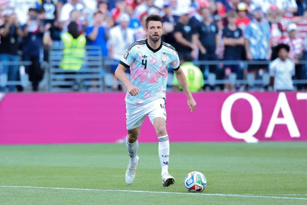 July 6, 2026, Seattle, Washington, US: Belgium defender Brandon Mechele (4) walks on field in the first half game US national team, Nationalteam vs Belgium National Team for the FIFA World Cup, WM, Weltmeisterschaft, Fussball round of 16 match, at Seattle Stadium. Seattle US - ZUMAl181 20260706_zsp_l181_025 Copyright: xMelissaxLevinx