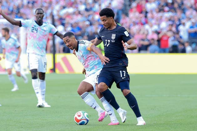 July 6, 2026, Seattle, Washington, US: United States of America midfielder Malik Tillman (17) and Belgium midfielder Youri Tielemans (8) fight for ball in the first half game US national team, Nationalteam vs Belgium National Team for the FIFA World Cup, WM, Weltmeisterschaft, Fussball round of 16 match, at Seattle Stadium. Seattle US - ZUMAl181 20260706_zsp_l181_057 Copyright: xMelissaxLevinx
