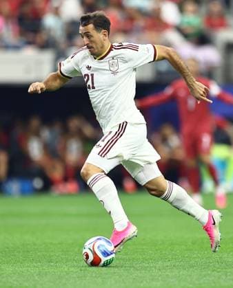 Mikel Oyarzabal of Spain Portugal v Spain 2026 FIFA World Cup, WM, Weltmeisterschaft, Fussball Round of 16, Football, Dallas Stadium, Arlington, Texas, USA - 06 Jul 2026Arlington Dallas Stadium Texas (TX) United States of America  Copyright: xMichaelxZemanek Shutterstockx 16980007er