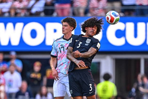 July 06, 2026: United States of America defender Chris Richards (3) heads the ball during the FIFA World Cup, WM, Weltmeisterschaft, Fussball knockout round of 16 match between USA and Belgium in Seattle, WA. Belgium defeated USA 4-1 to advance to the quarter finals. CSM Seattle United States - ZUMAc04_ 20260706_zma_c04_060 Copyright: xStevexFaberx