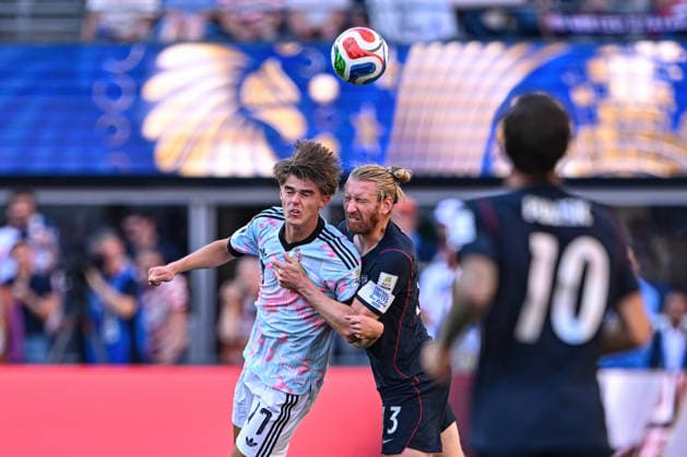July 06, 2026: United States of America defender Tim Ream (13) and Belgium forward Charles de Ketelaere (17) head the ball during the FIFA World Cup, WM, Weltmeisterschaft, Fussball knockout round of 16 match between USA and Belgium in Seattle, WA. Belgium defeated USA 4-1 to advance to the quarter finals. CSM FIFA World Cup 2026: JUL 06 USA Vs Belgium  - ZUMAc04_ 20260706_zma_c04_055 Copyright: xStevexFaberx
