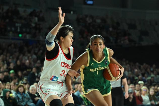 BASKETBALL WOMEN AUSTRALIA CHINA, Sitaya Fagan of Australia (right) in action during the women™s international basketball match between the Australian Opals and China at John Cain Arena in Melbourne, Tuesday, July 7, 2026. ( NO ARCHIVING, EDITORIAL USE ONLY MELBOURNE VICTORIA AUSTRALIA  Copyright: xJAMESxROSSx 20260707144510235970